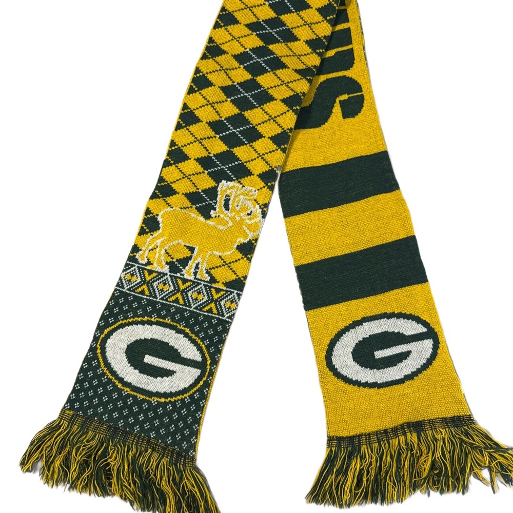 Forever Collectibles Green and Yellow Knit Scarf